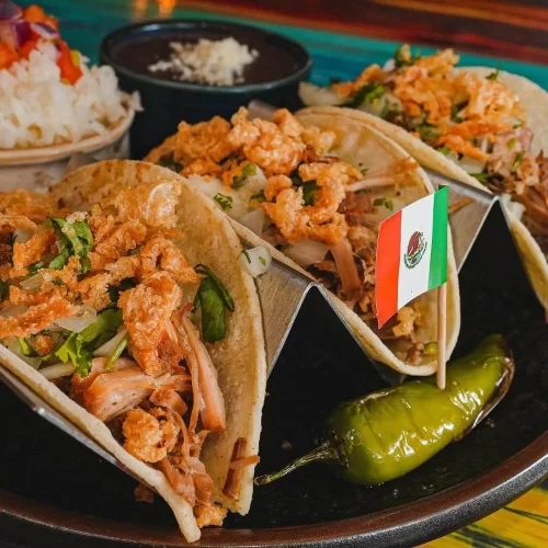 Tacos crispy en coyote taqueria miami beach